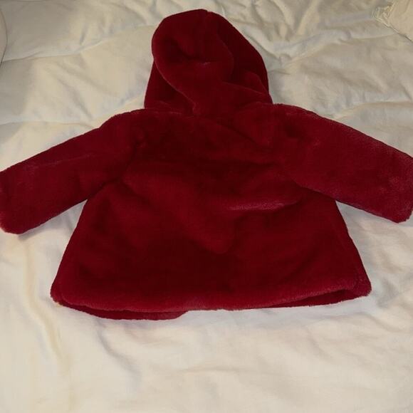 First impressions brand red faux fur coat size 6-9 months EUC - Picture 10 of 10